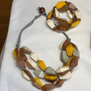 Wooden collar adjustable necklace w. bracelets